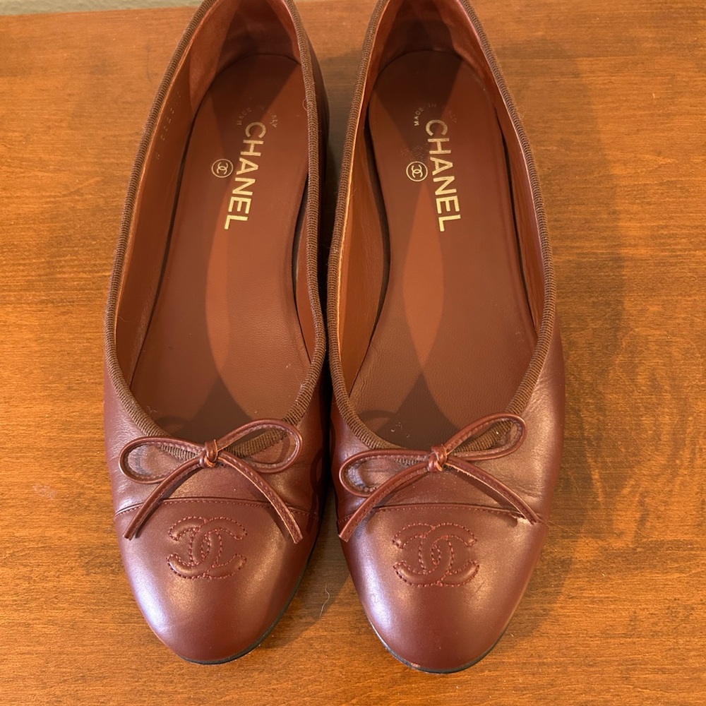 Chanel Chocolate Brown Ballet Flats - Picture 7 of 7